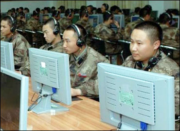 Hacker, l'attacco viene dall'Est
