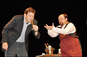 “Eyes Wine Shot”,  in vino veritas 