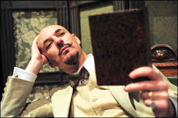 Sylos Labini torna nei panni del “Vate” 