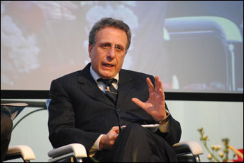 Intelligence, il libro di Mario Caligiuri 