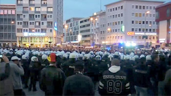 Hooligans teutonici:   guerra al radical Islam 