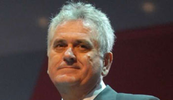 Vittoria di Nikolic nella Serbia in crisi 