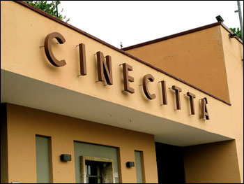 Cinecittà muore, festa per Film Commission