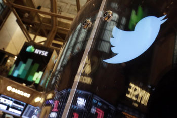L’uccellino cinguetta e vola a Wall Street