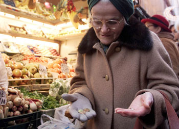 La nostra economia continua a contrarsi