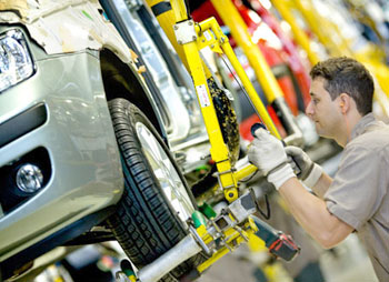 Mercato auto: record negativo