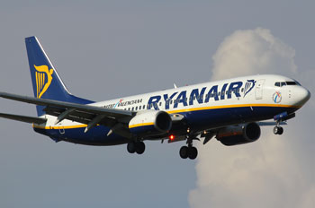 Bergamo-Roma, Ryanair “taglia”