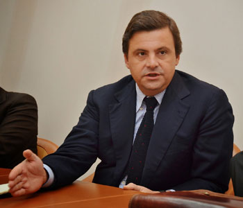 Usa/Italia, l’intervista a Carlo Calenda