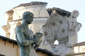 A l'Aquila, tra ritardi, colpe e lassismo 