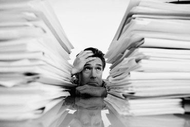 La burocrazia che strozza le imprese 