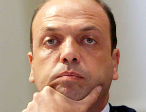 Alfano in campo per Musumeci 