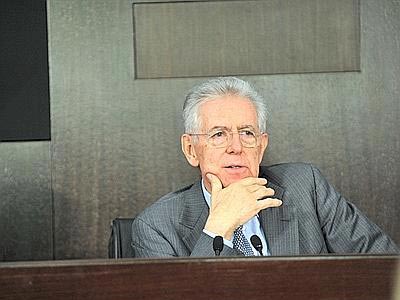 Panico spread: Monti perde punti 