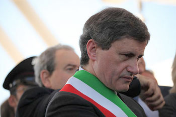 Roma: testa a testa tra Marino e Alemanno 