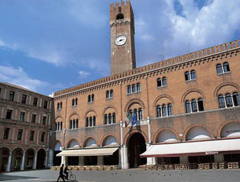 Treviso: la Lega Nord gioca la carta Gentilini 