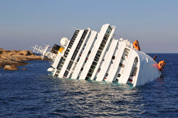 La china scoscesa del Capitano Schettino 