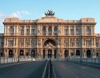Giornalieri esempi di follia giudiziaria 