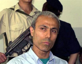 Ali Agca, il Papa e l'ayatollah Khomeini 