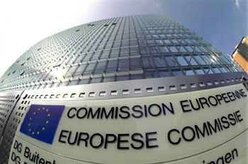 La Troika plaude al “bocciato” Italia 