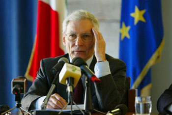 Onida, prima la gaffe e poi le scuse 