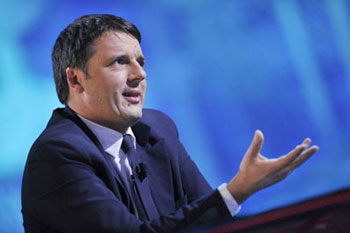Renzi strizza l'occhio al M5S 