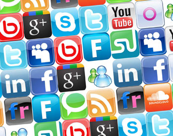 Fare politica oggi? No, w i social network! 