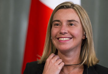 La Mogherini ha perso   l’aereo… per Tripoli 