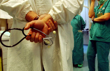 La sanità: giungla   di pazienti e medici 