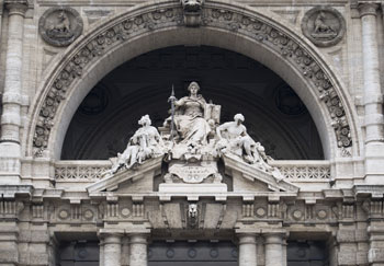 La giustizia civile  è diventata… incivile 