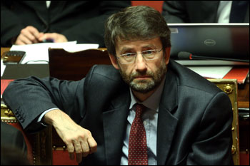 Mondadori/Rcs: abolire Franceschini 