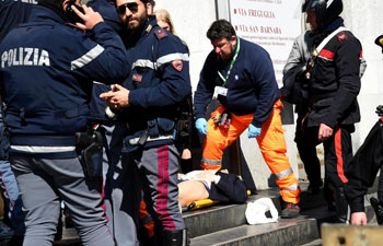 Strage al tribunale, sangue e tre morti 