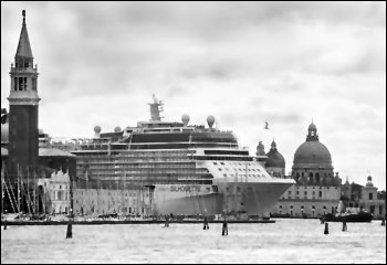 Chi rischia Venezia per soldi? 