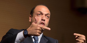Il voltagabbana  e le tragedie in aula 