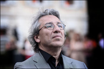 Punire i giornalisti con l’ergastolo 