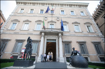 La spending review   e l’Italia di Provincia 