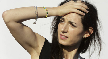 Raggi: assedio   (e autolesionismo) 