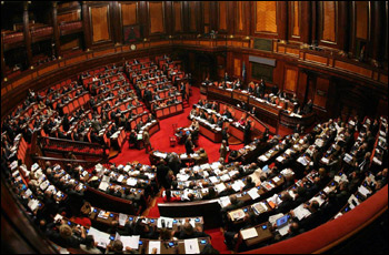 Abolire il Senato:   il risparmio-imbroglio 