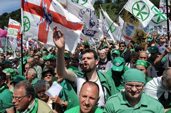 Bossi cade, ma i suoi elettori sono in piedi 