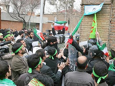 L'Occidente in ginocchio e in silenzio 