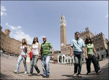 L’ex impiegato Mps che negli anni ‘90... 