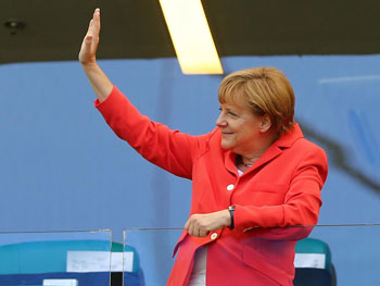 Diamo il benvenuto  al Quarto Reich 