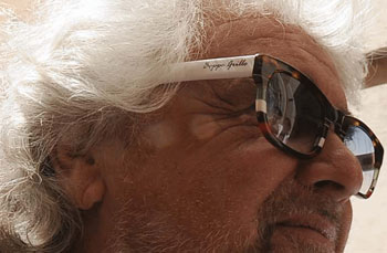 Il diavolo veste Grillo   e porta i suoi occhiali 