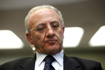 L’uovo di Beppe Grillo e Fico per la Rai tivù 