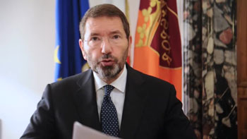 Ignazio Marino  e la fine di un’epoca 