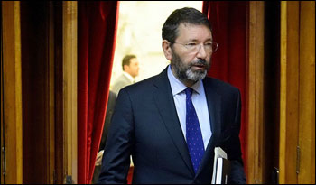 Ignazio Marino sosia della Costa Concordia 