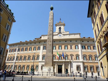 Al via i respingimenti, da... Montecitorio 