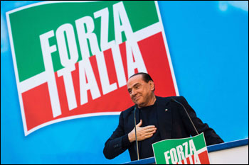 Silvio Berlusconi e   il dilemma della piazza 
