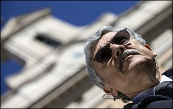 Il vero obiettivo   di Massimo D’Alema 