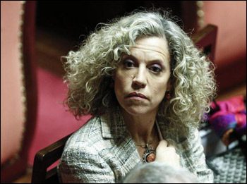 Pietà per la Cirinnà,  vittima dei due forni 