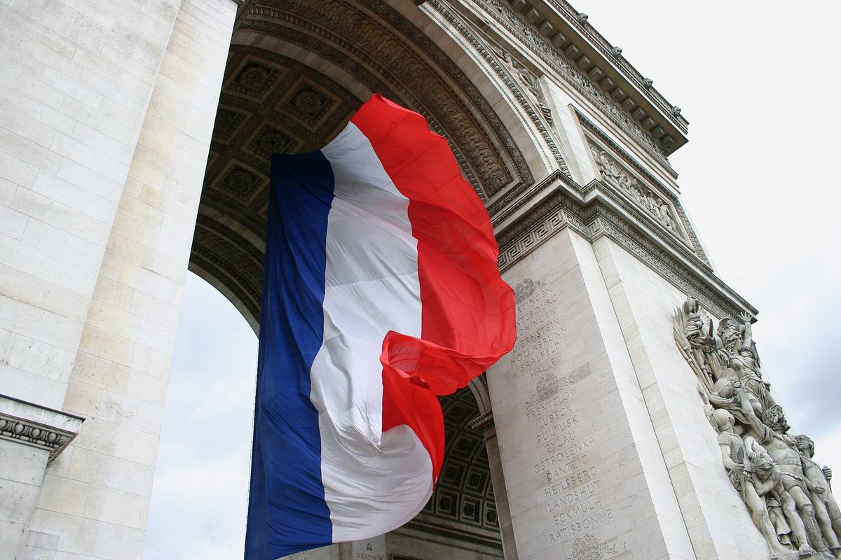 Il chiaro messaggio dei cugini francesi