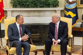 "Trump ha rivelato segreti ai russi". La risposta: "Soltanto fake news"